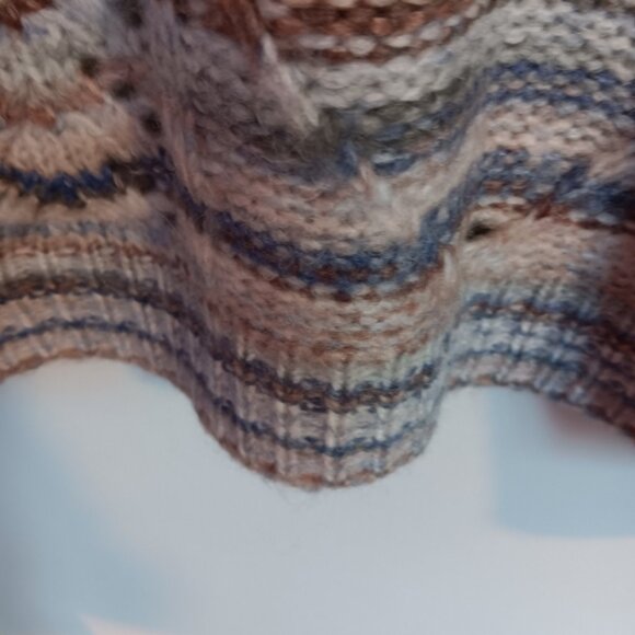 Women's Fate 3 XL Crew Neck Fuzzy Open Weave Striped Sweater - Picture 4 of 8